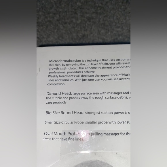 Microderm Device - Skin Exfoliation Treatment - Picture 8 of 9